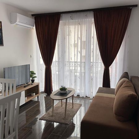 Apartmani Zivkovic Srebrno Jezero Veliko Gradište Dış mekan fotoğraf