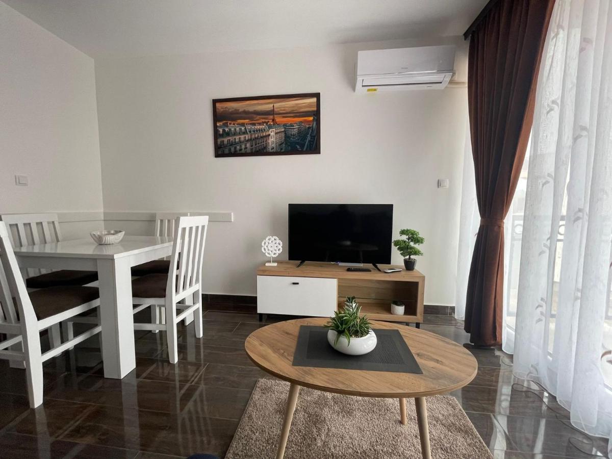 Apartmani Zivkovic Srebrno Jezero Veliko Gradište Dış mekan fotoğraf